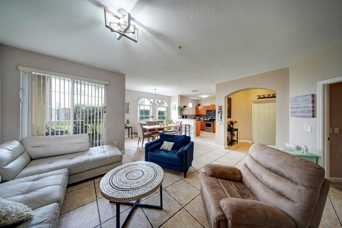 4361 SW 160th Ave Unit: 100