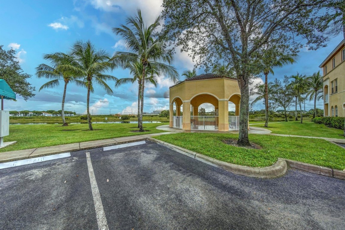 4361 SW 160th Ave Unit: 100