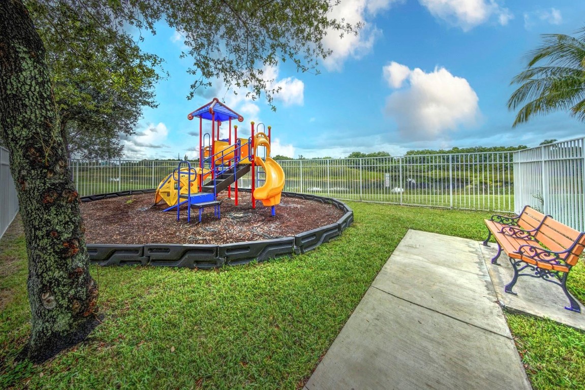 4361 SW 160th Ave Unit: 100