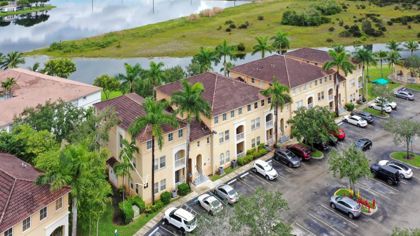 4361 SW 160th Ave Unit: 100