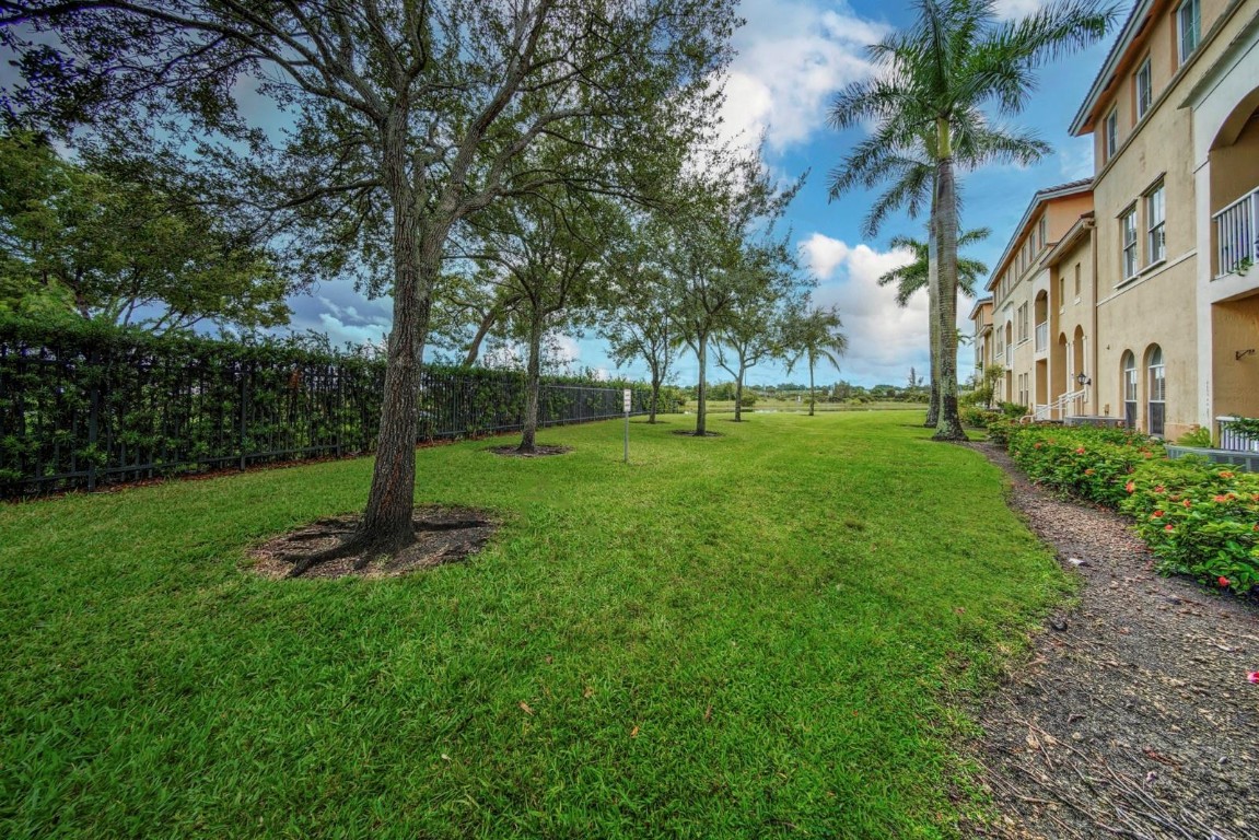 4361 SW 160th Ave Unit: 100