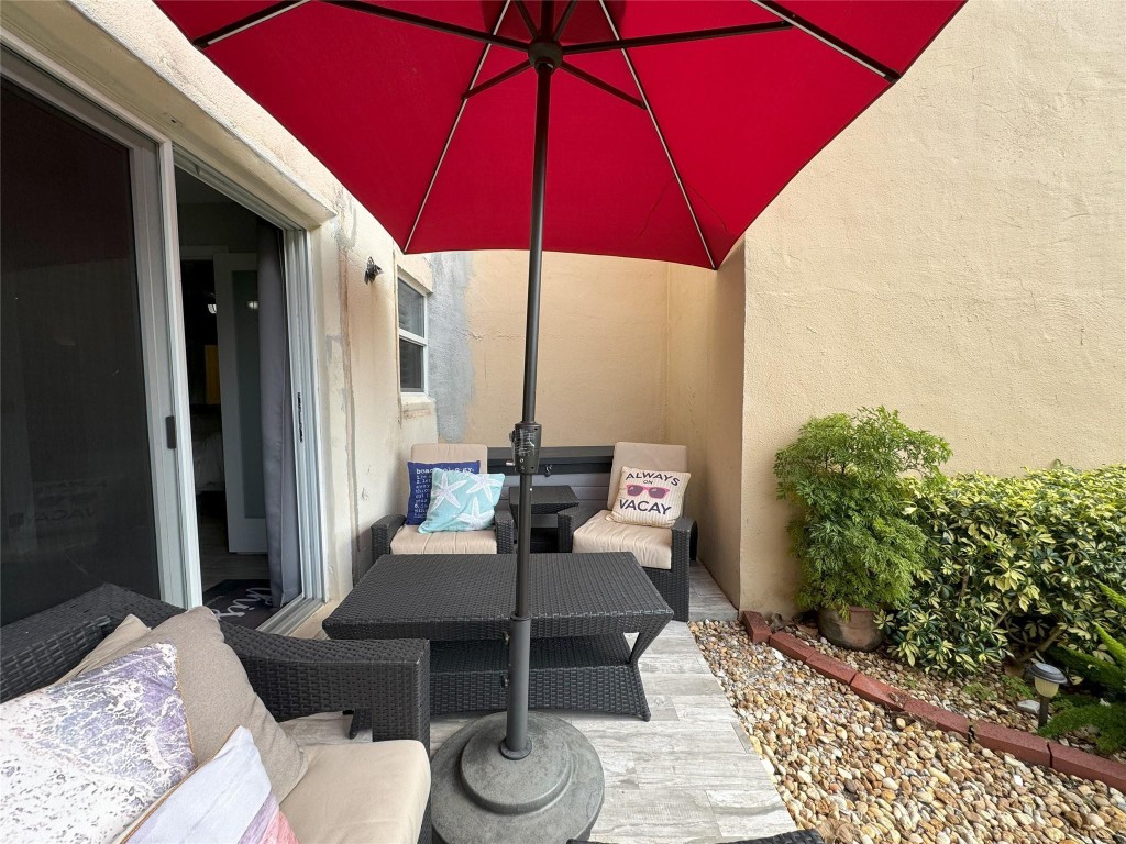 2860 NE 14th Street Cswy Unit: 106