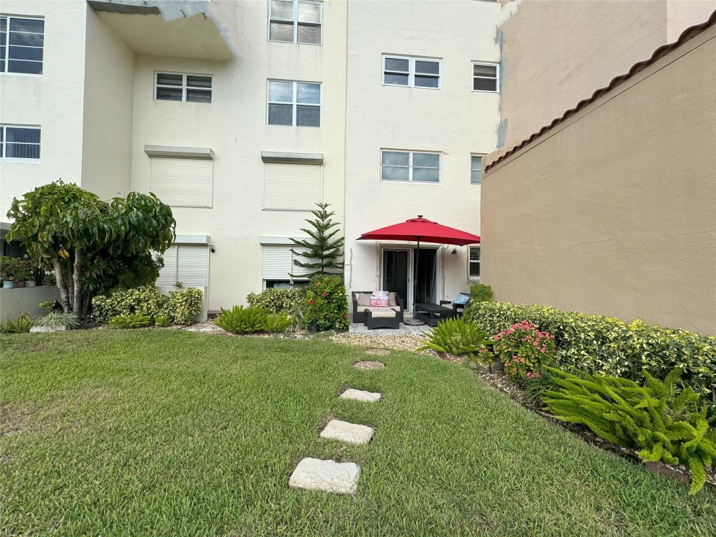 2860 NE 14th Street Cswy Unit: 106