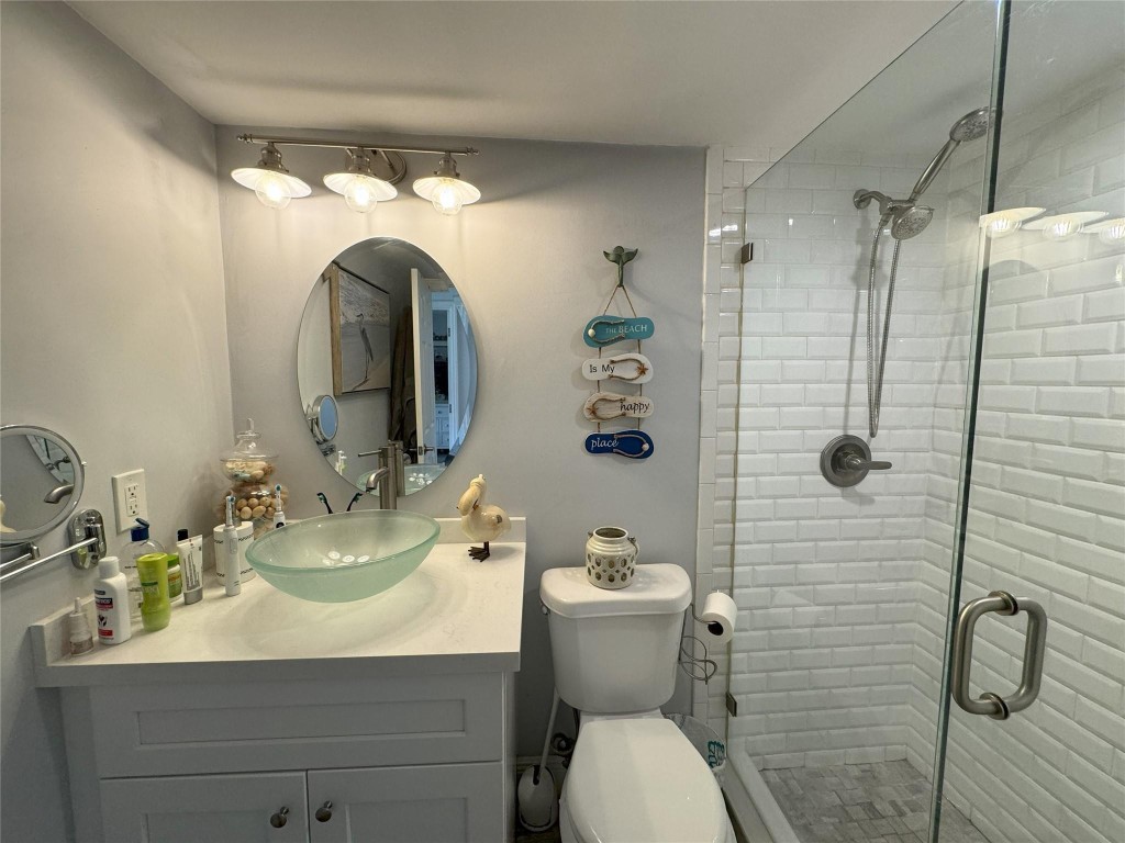 2860 NE 14th Street Cswy Unit: 106