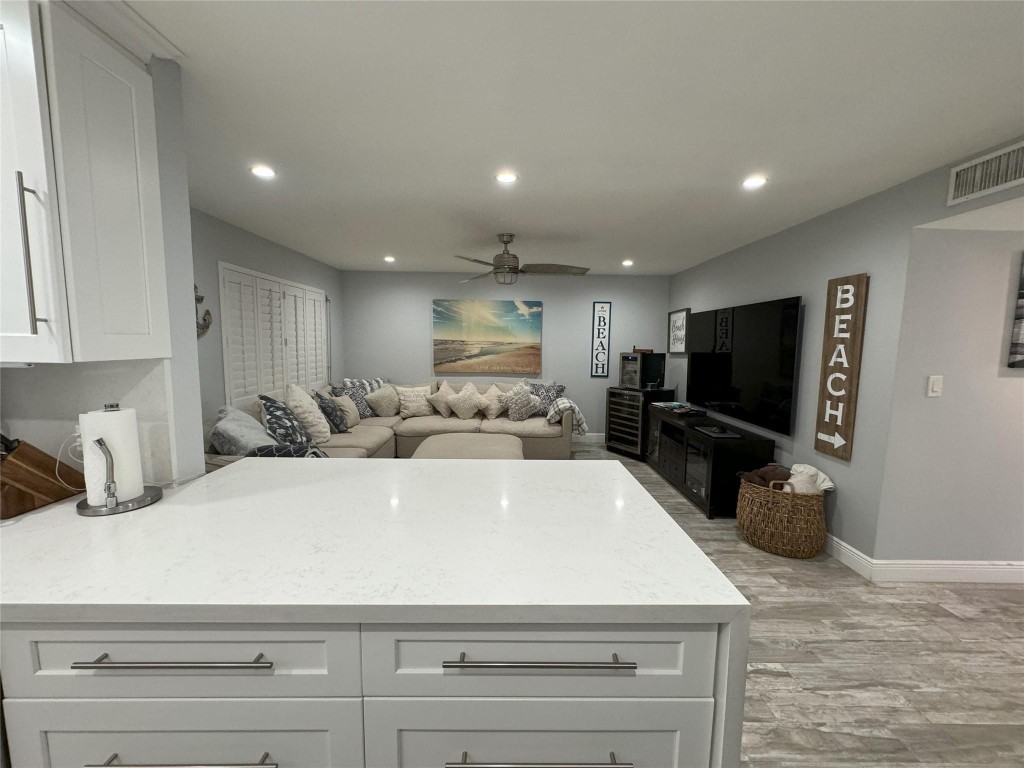 2860 NE 14th Street Cswy Unit: 106