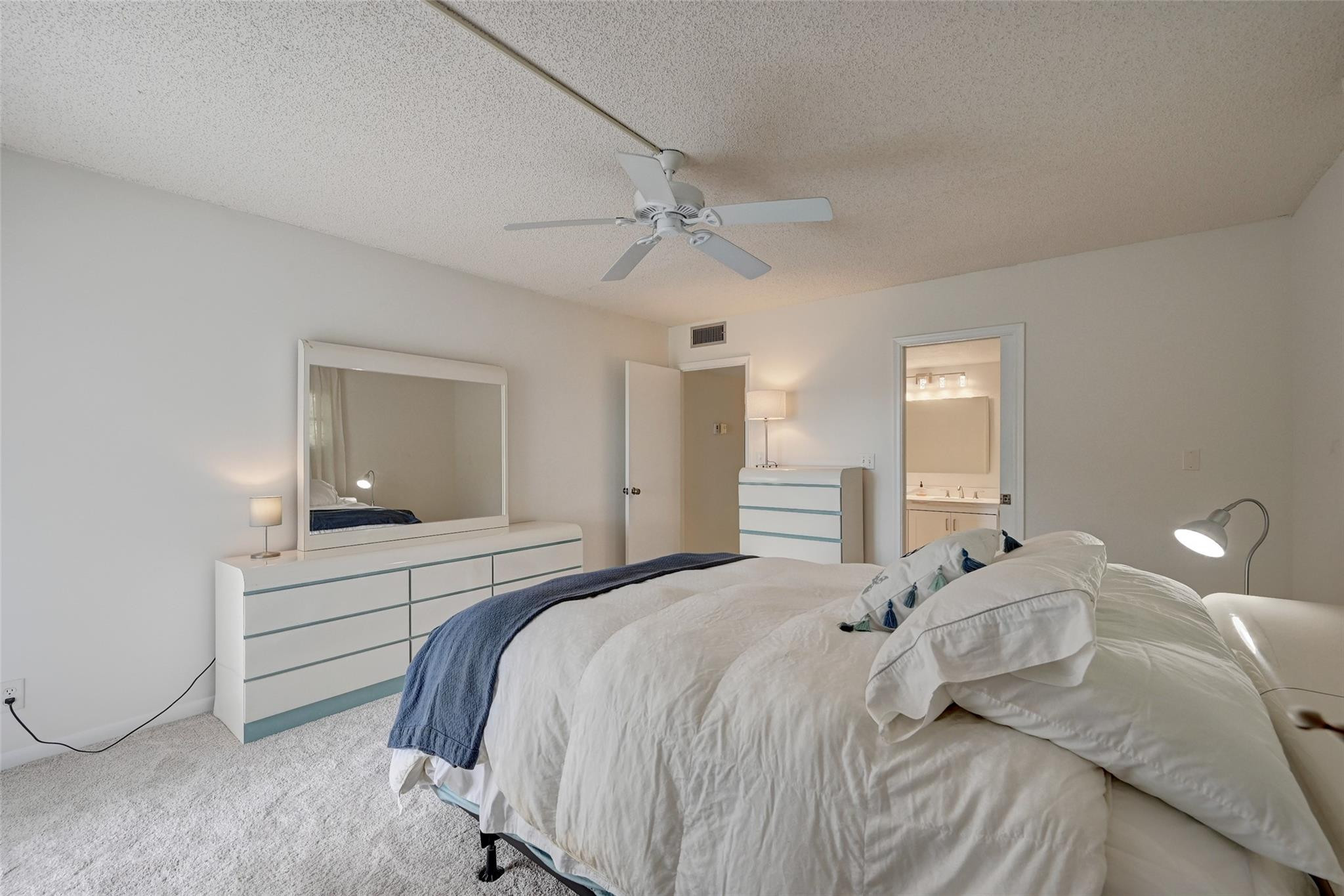 2404 Antigua Cir Unit: A4