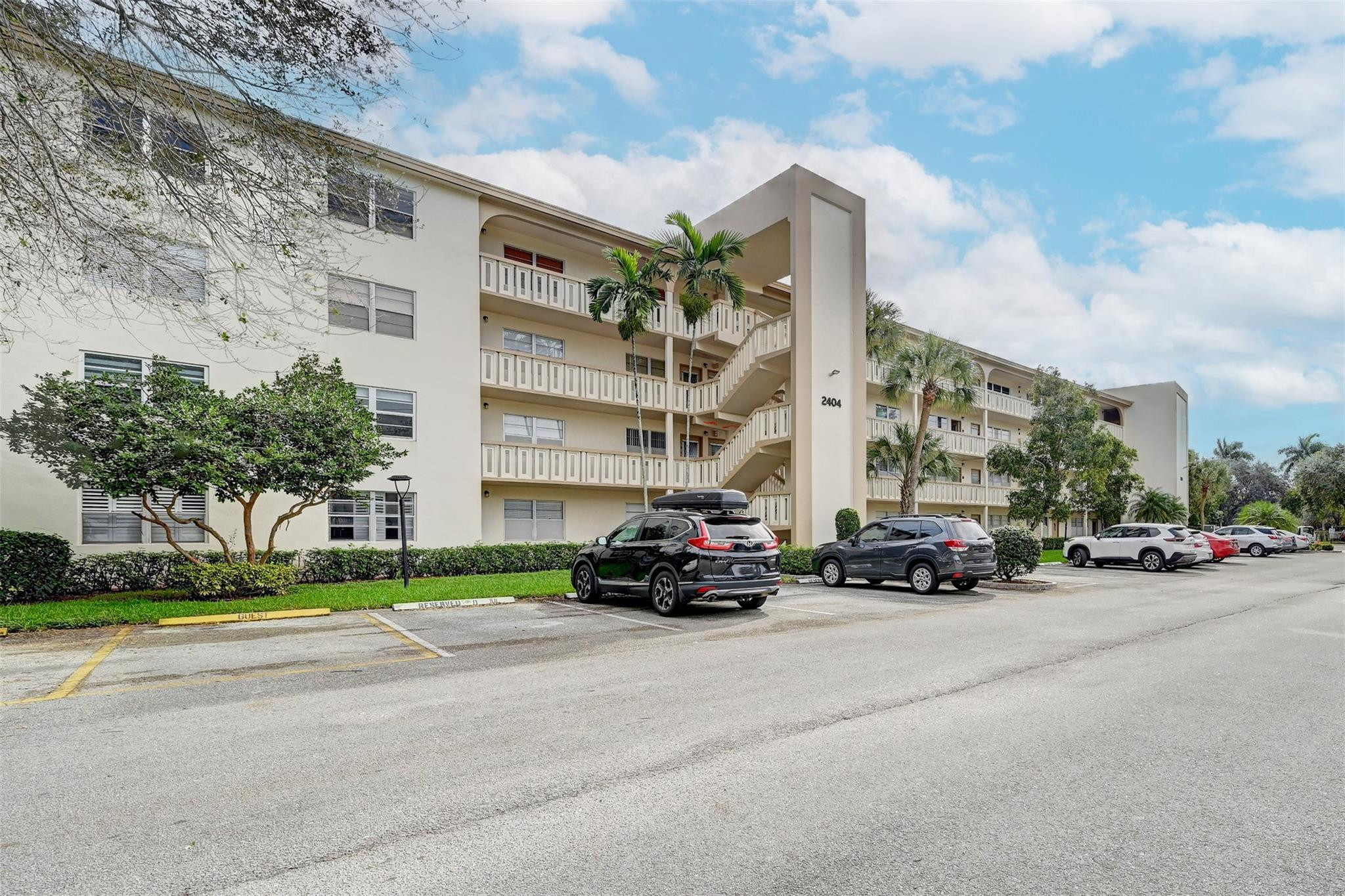 2404 Antigua Cir Unit: A4