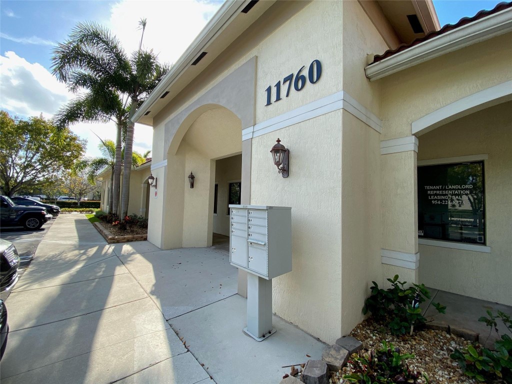 11760 W SAMPLE RD Unit: 101 B