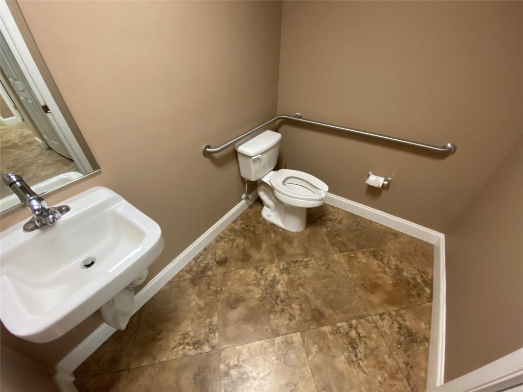 11760 W SAMPLE RD Unit: 101 B