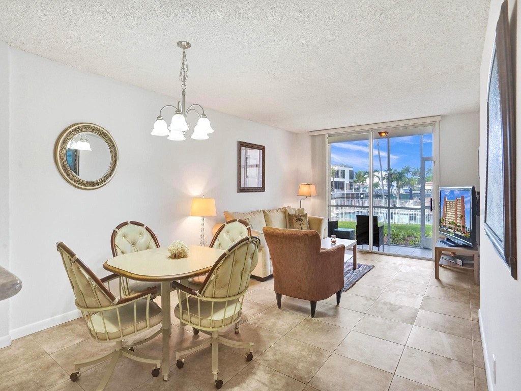 1391 S Ocean Blvd Unit: 102