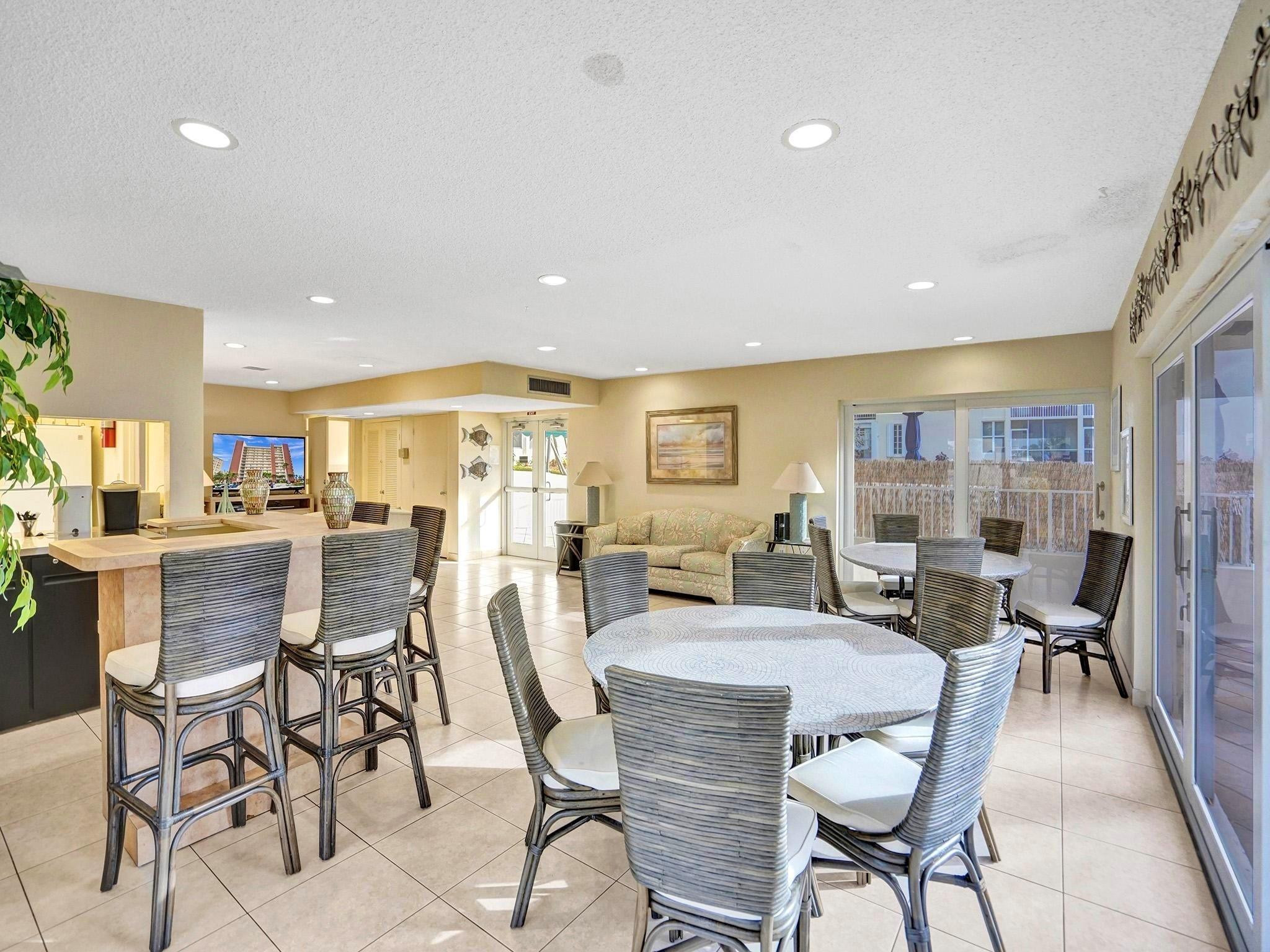1391 S Ocean Blvd Unit: 102