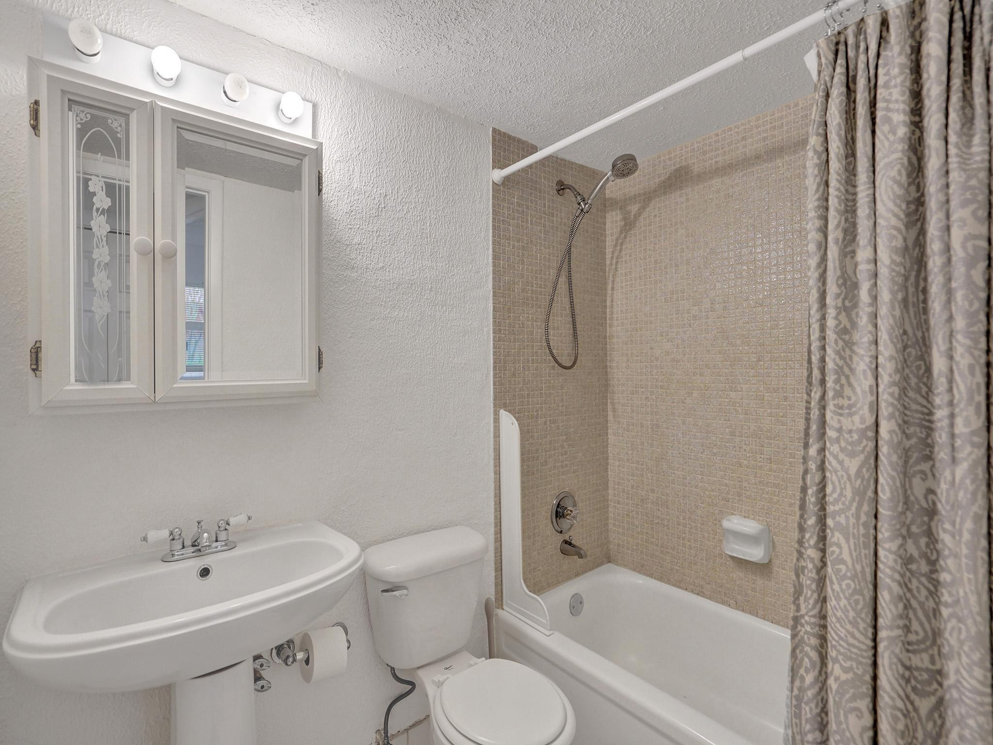 1391 S Ocean Blvd Unit: 102