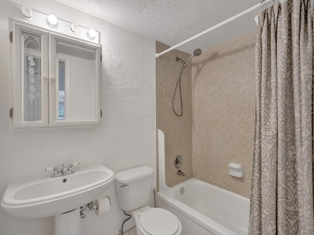 1391 S Ocean Blvd Unit: 102