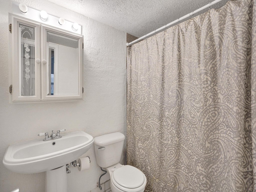 1391 S Ocean Blvd Unit: 102