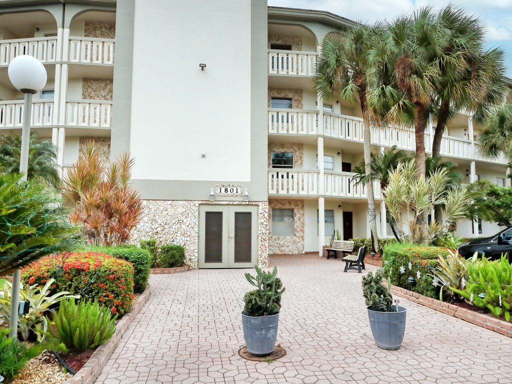 1801 Eleuthera Pt Unit: F1