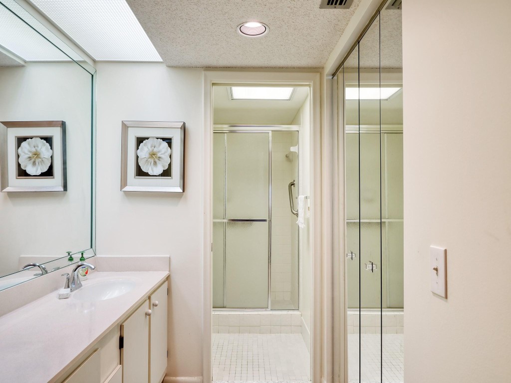 1801 Eleuthera Pt Unit: F1