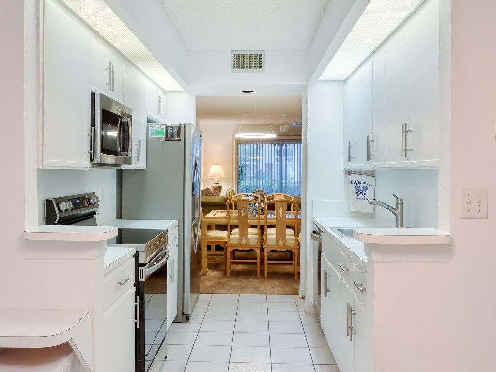 1801 Eleuthera Pt Unit: F1