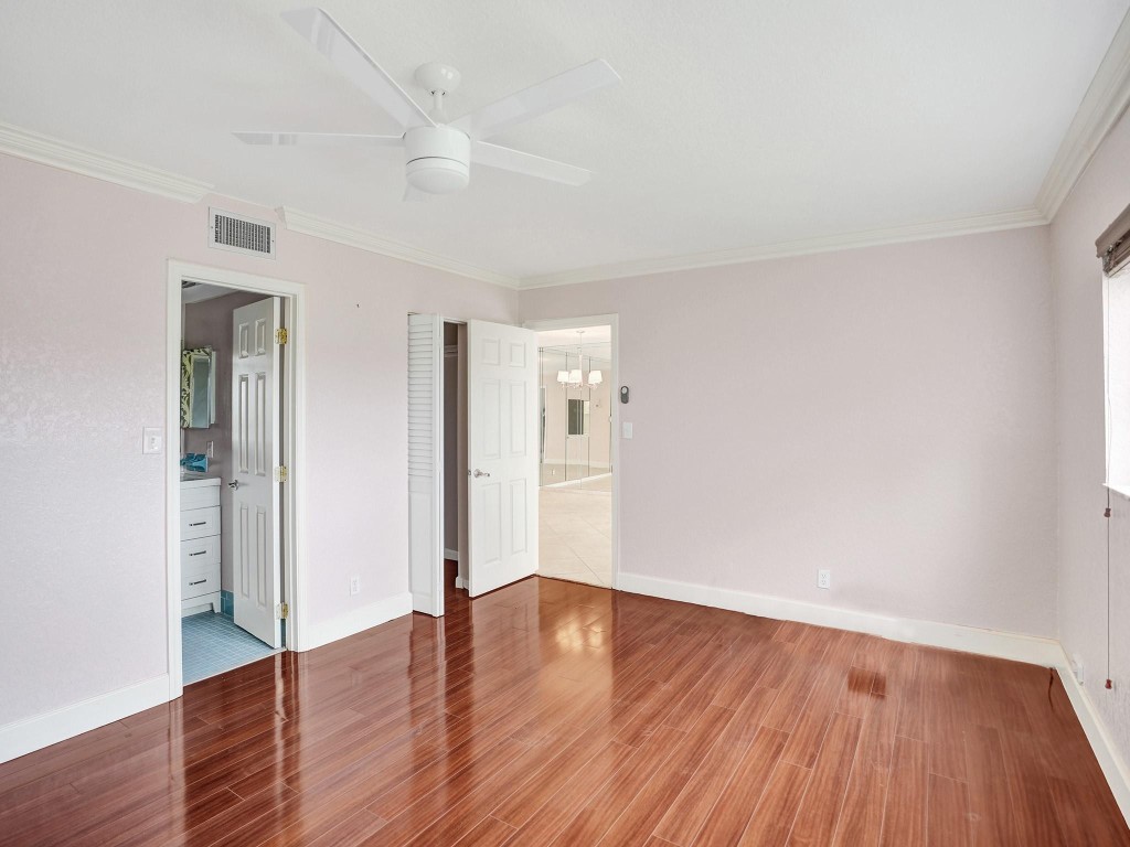 1035 NE Country Club Dr Unit: 1