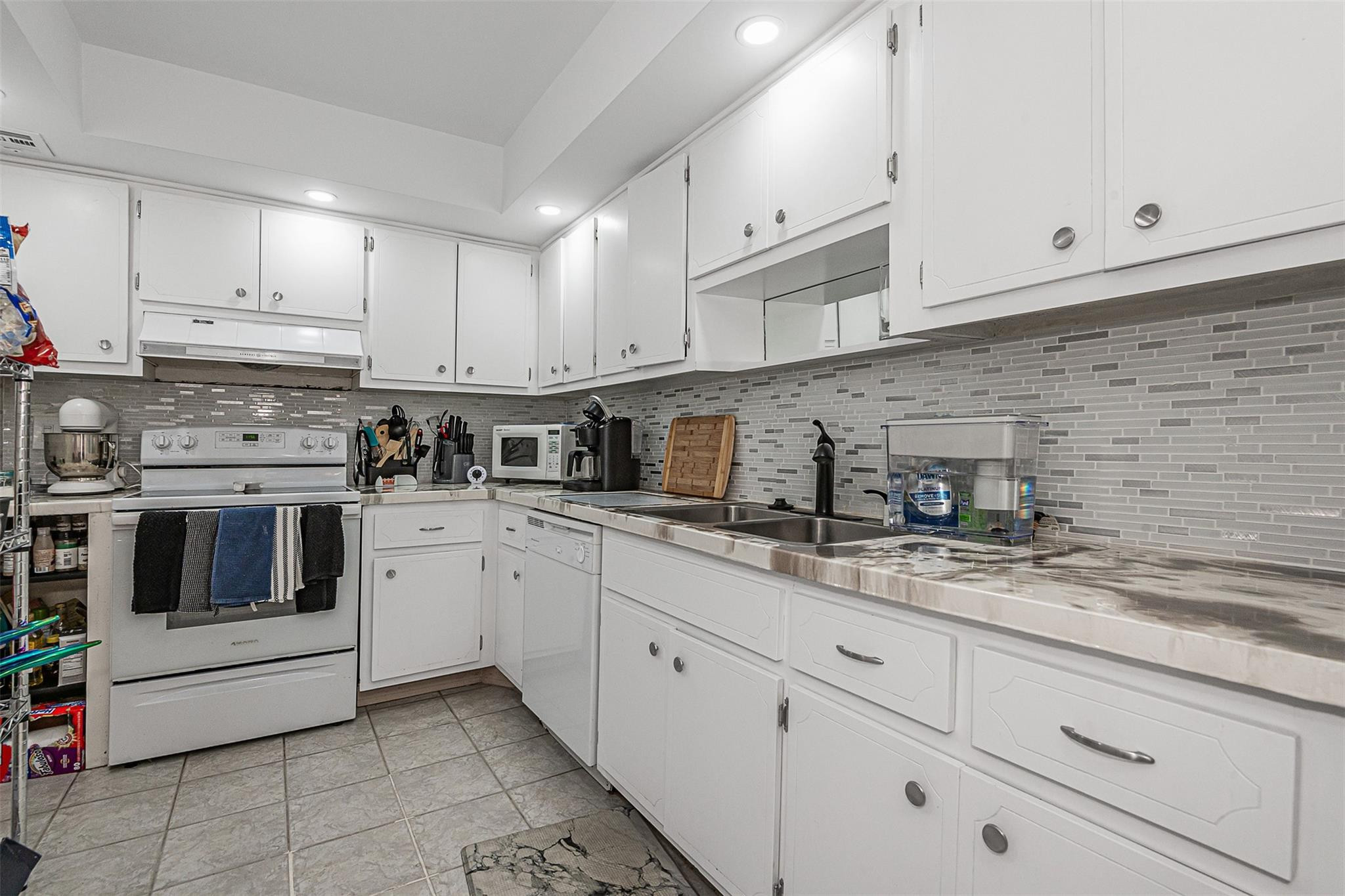 405 N Ocean Blvd Unit: 1025