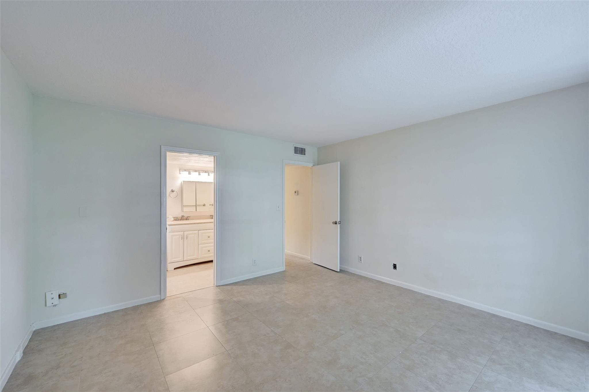 3002 Portofino Isle Unit: K1