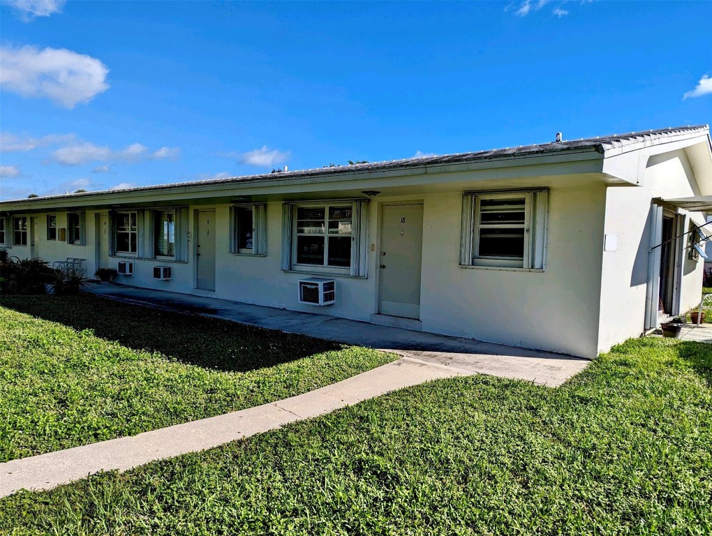 3850 NE 21st Ave Unit: 18