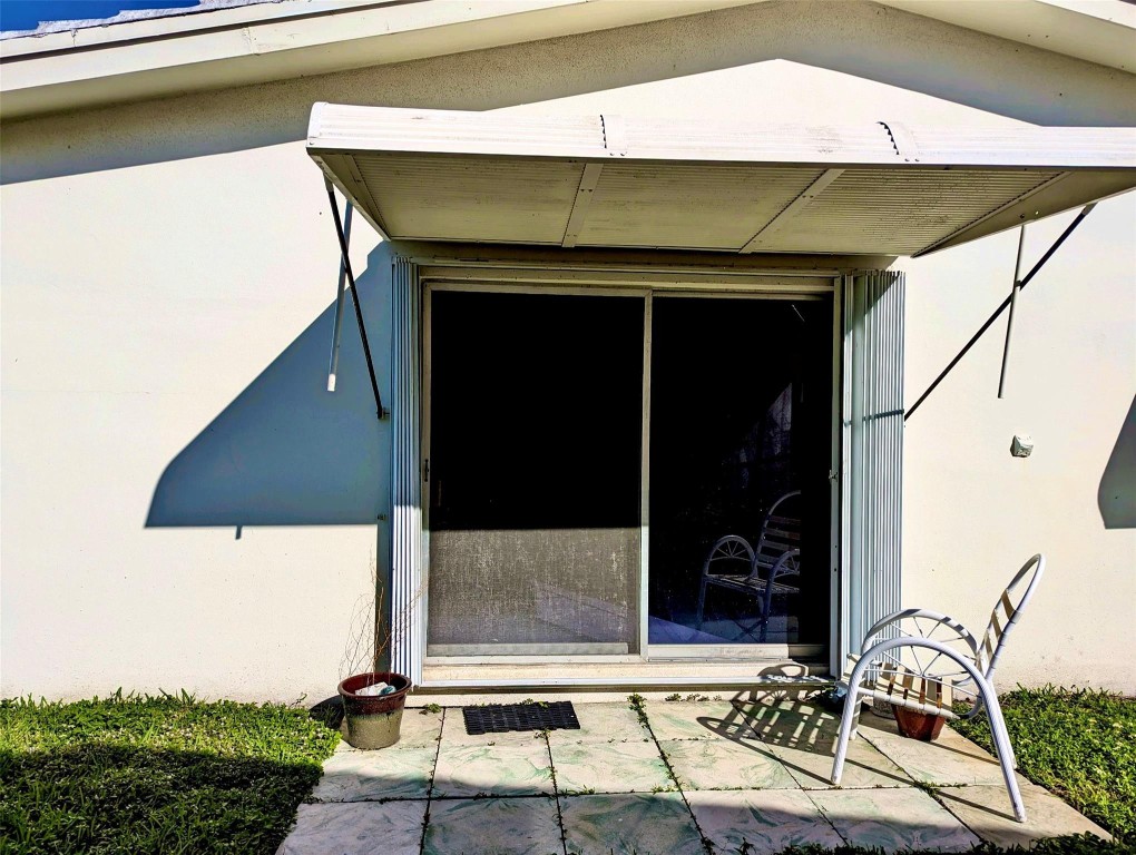 3850 NE 21st Ave Unit: 18