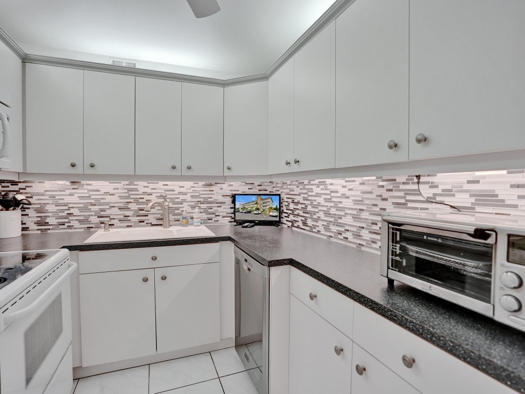 3122 Cambridge F Unit: 3122