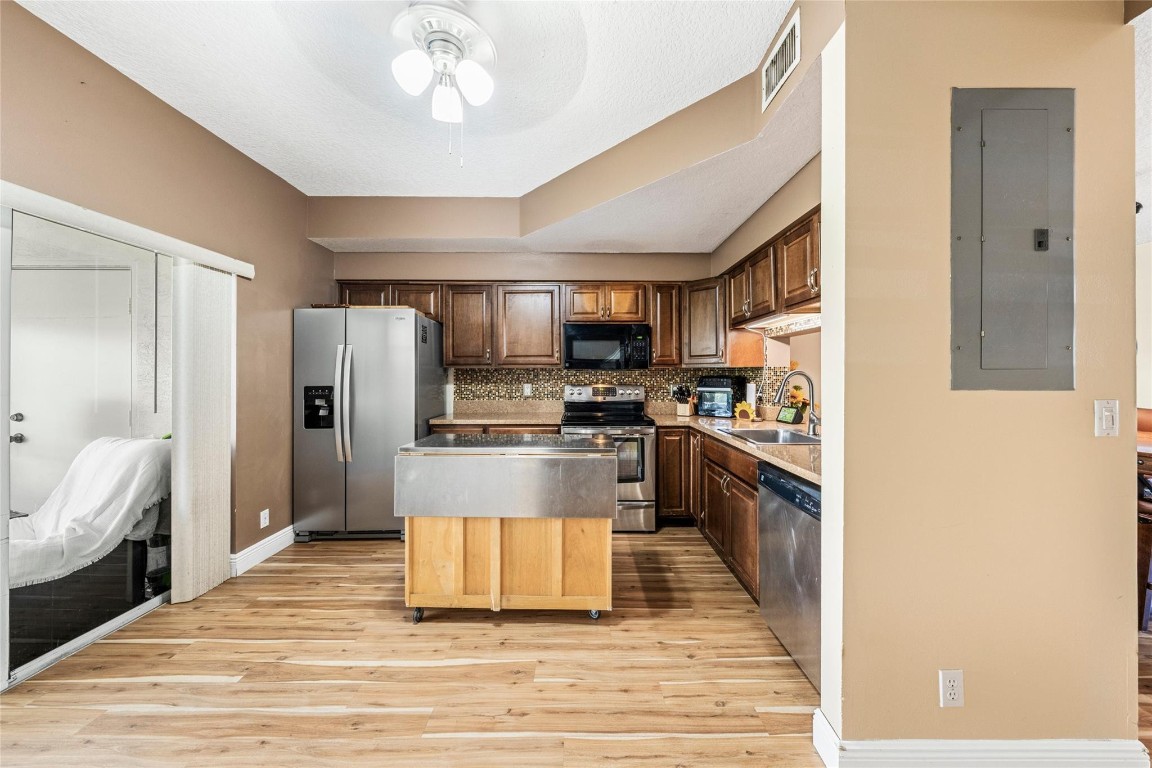 9931 NW 56th Pl Unit: 9931