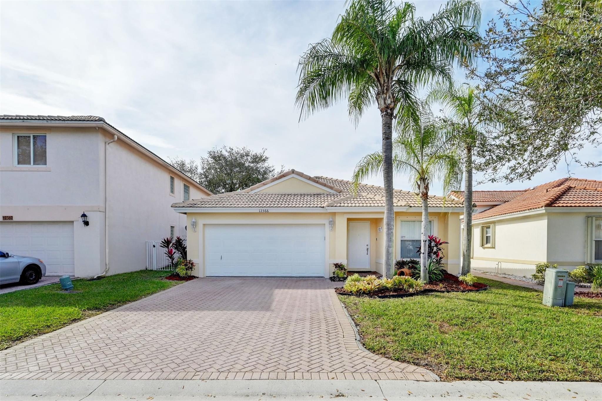 12366 NW 55th St