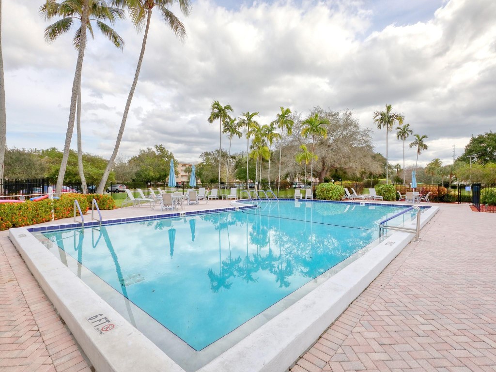 4402 Martinique Ct Unit: L2