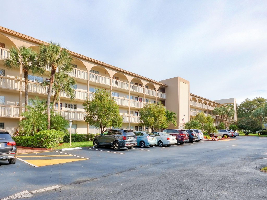 4402 Martinique Ct Unit: L2