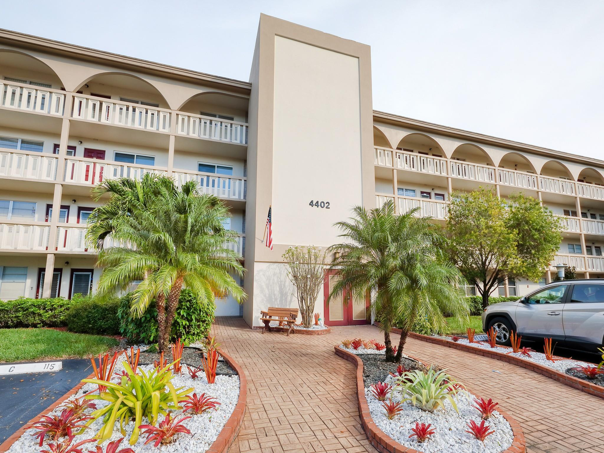 4402 Martinique Ct Unit: L2