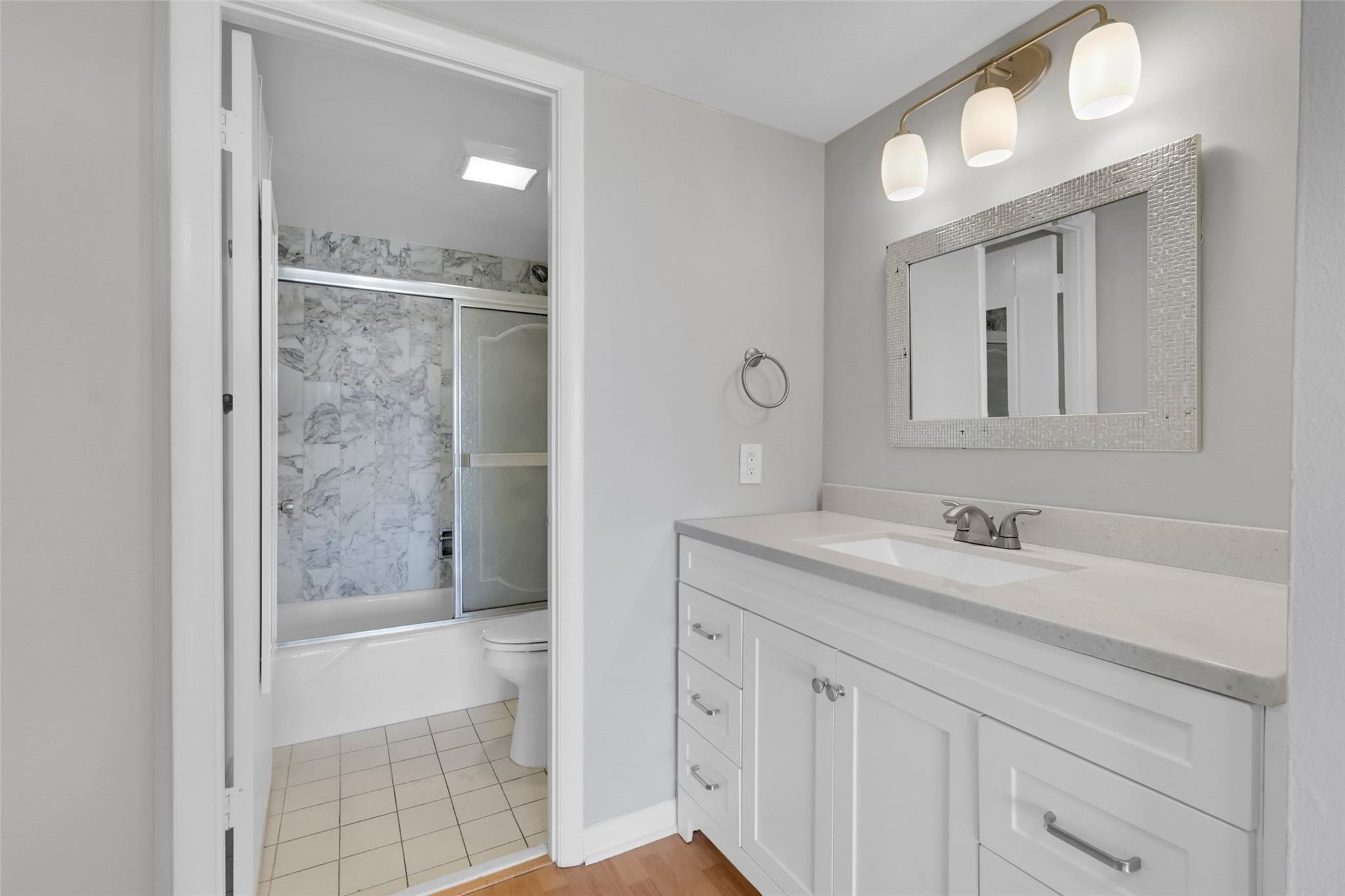 10777 W Sample Rd Unit: 1010
