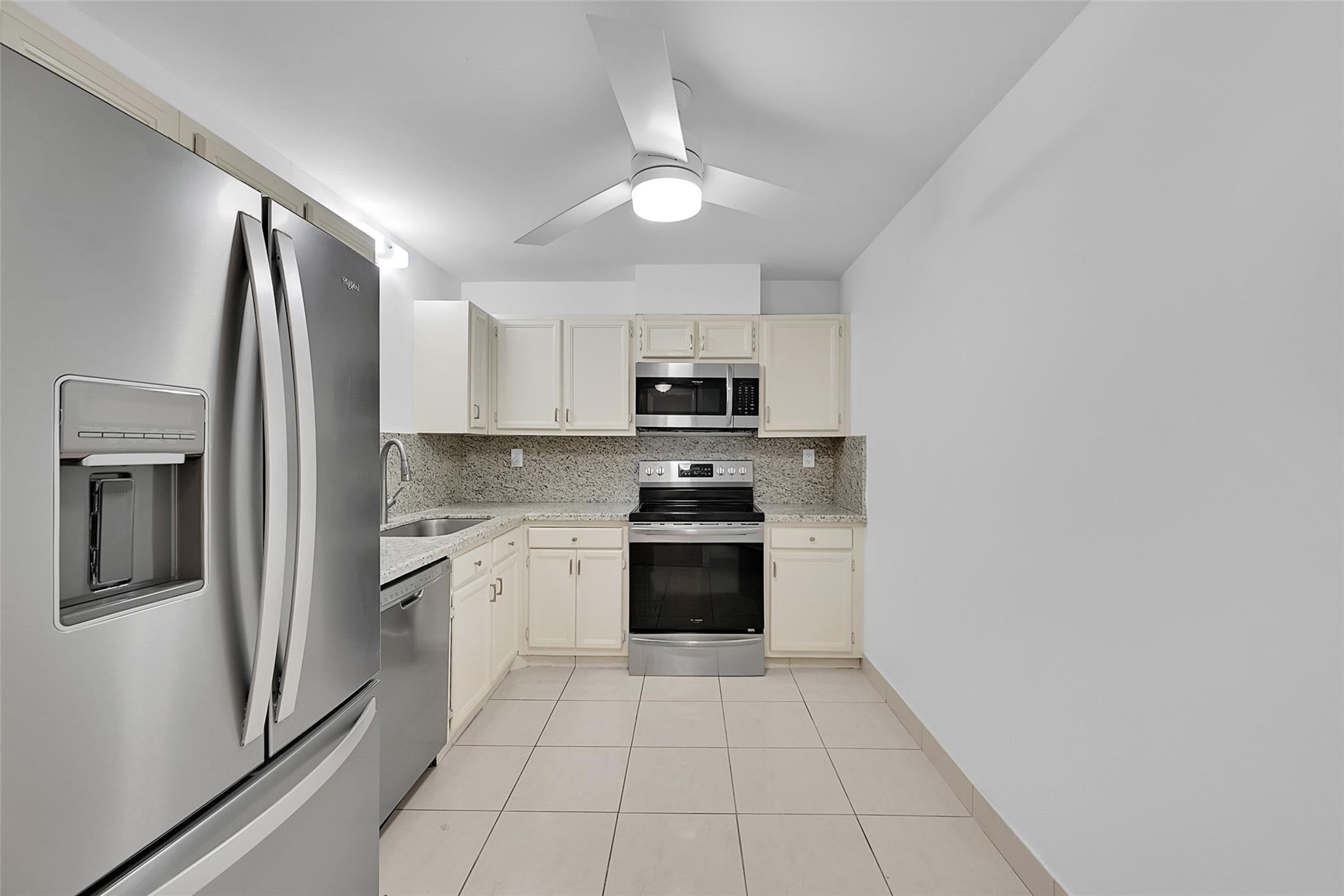 10777 W Sample Rd Unit: 1010