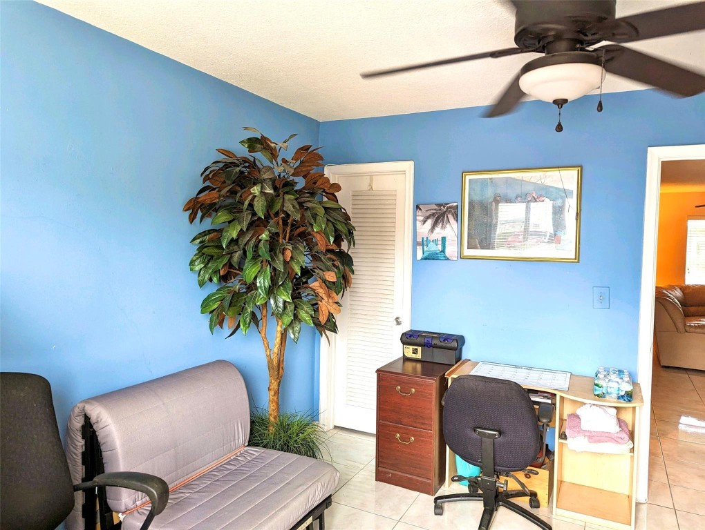 2100 NE 38th St Unit: 117