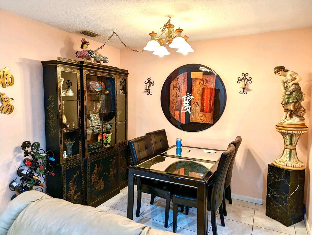 2100 NE 38th St Unit: 117