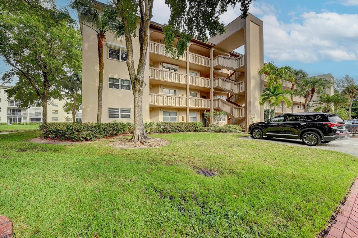 1701 Andros Isle Unit: E-3