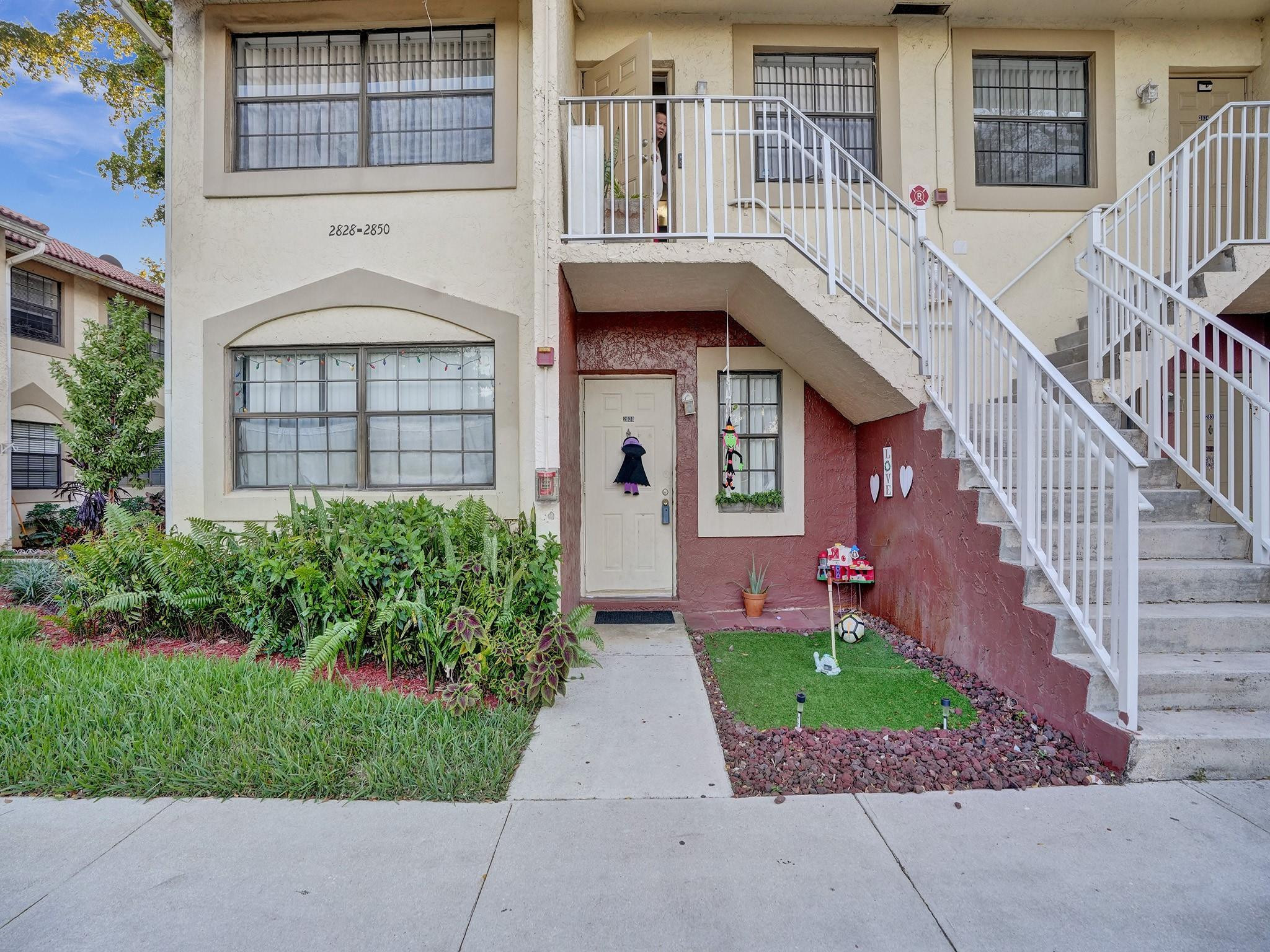 2828 Coral Springs Dr Unit: 2828