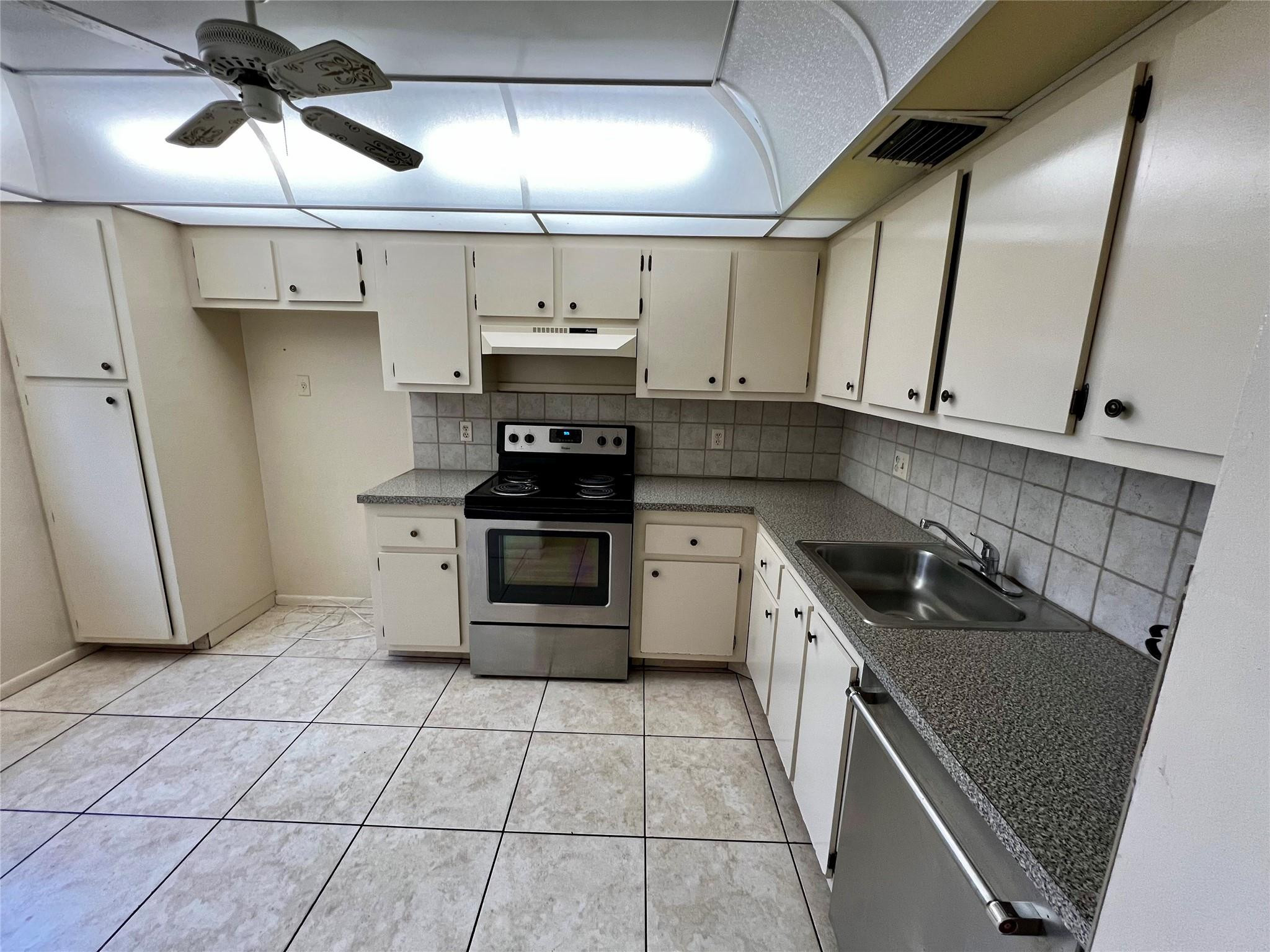 1805 Eleuthera Pt Unit: A2