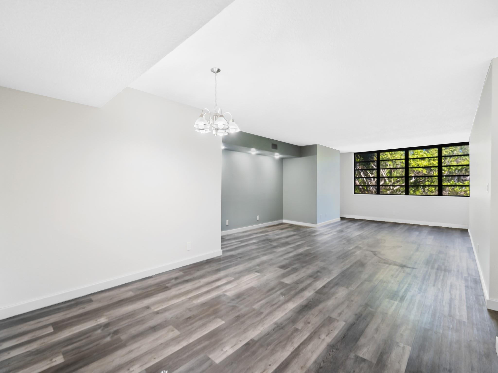 3100 NW 42nd Avenue Unit: D304