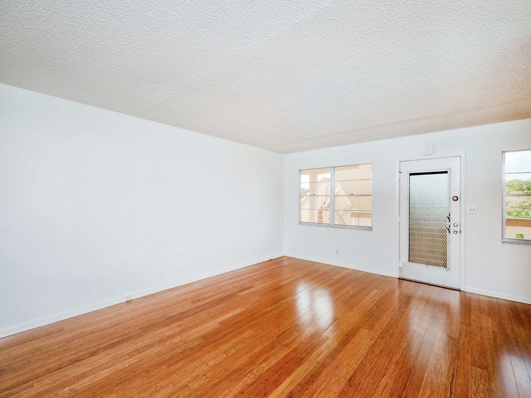 1901 Bermuda Cir Unit: B3