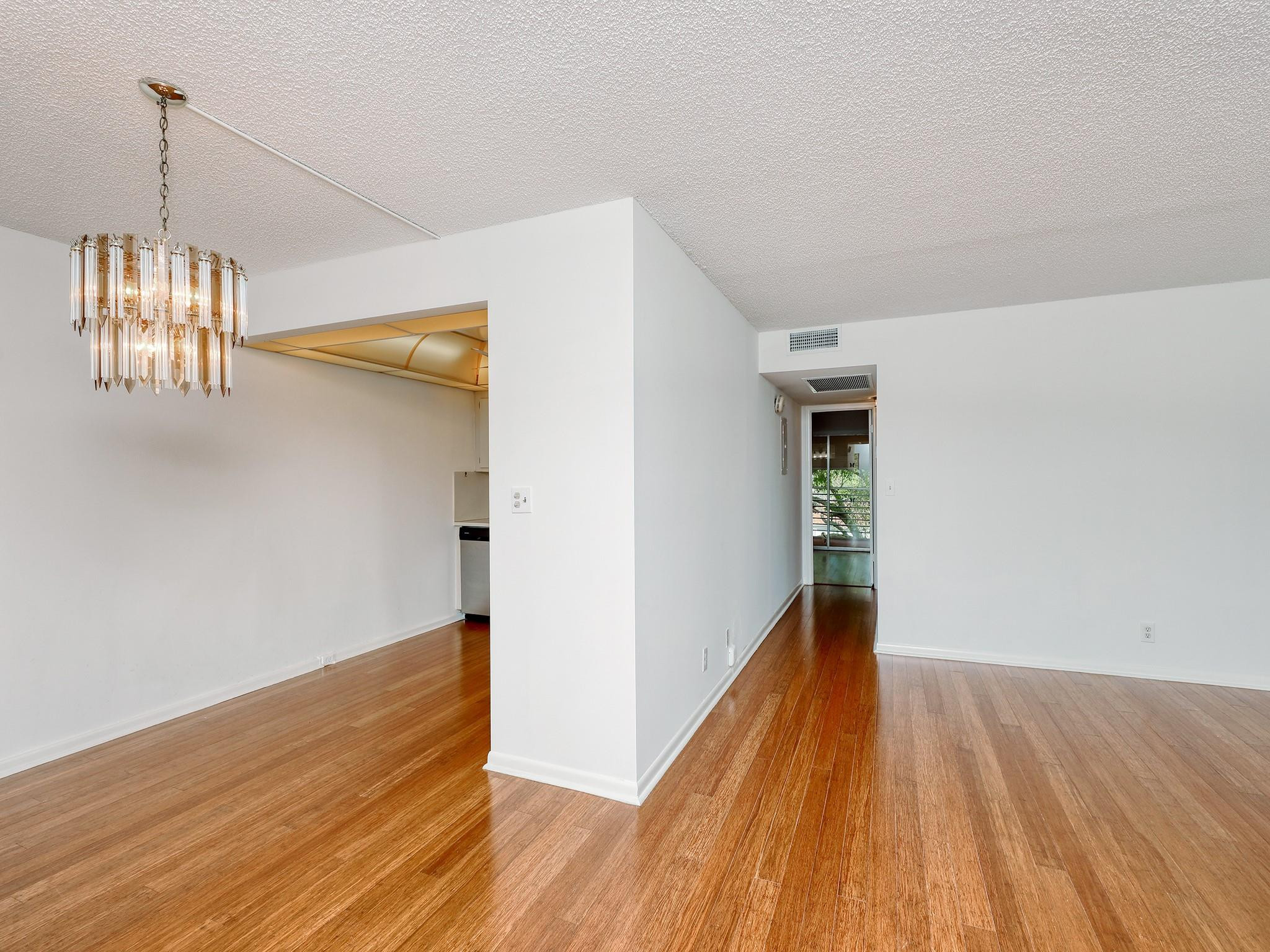 1901 Bermuda Cir Unit: B3