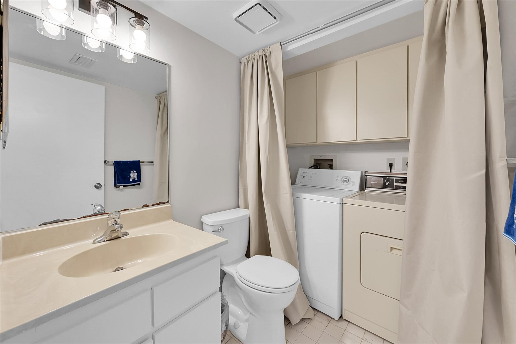 5983 NW 55th Ln Unit: 5983