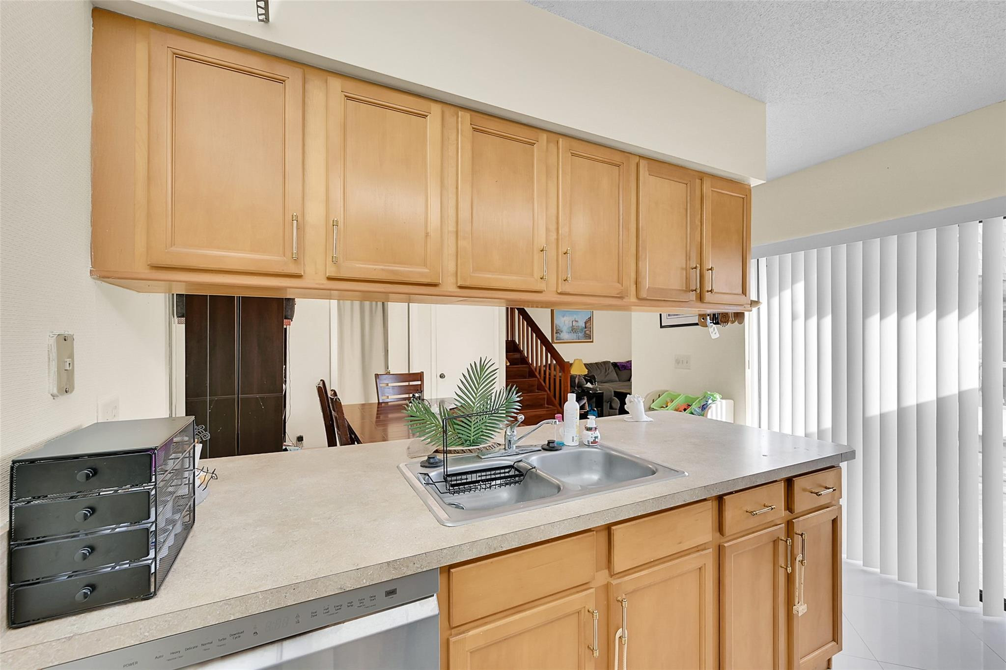 5983 NW 55th Ln Unit: 5983