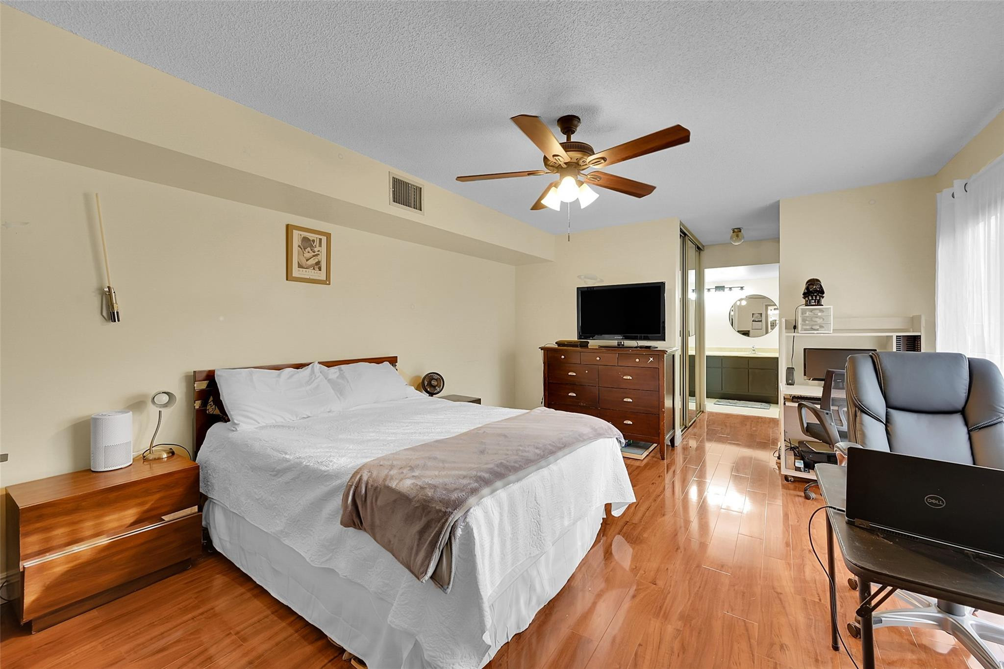 5983 NW 55th Ln Unit: 5983