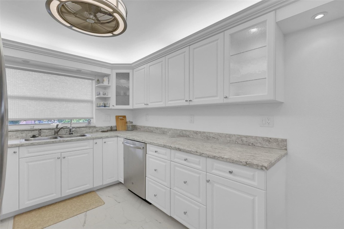 9521 Sunrise Lakes Blvd Unit: 309