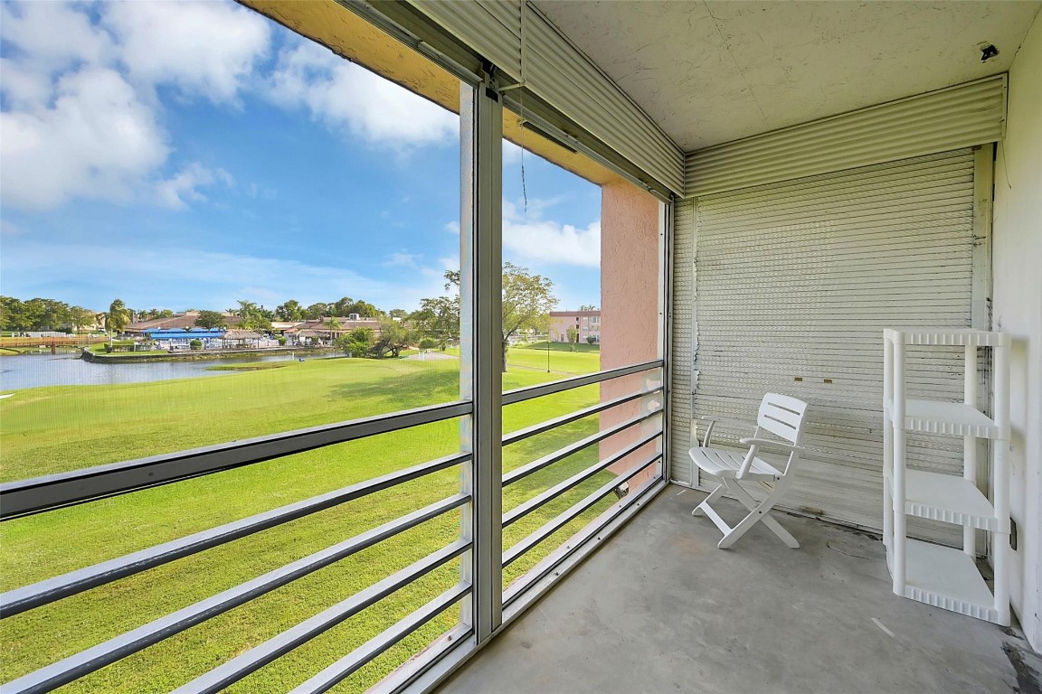 9521 Sunrise Lakes Blvd Unit: 309