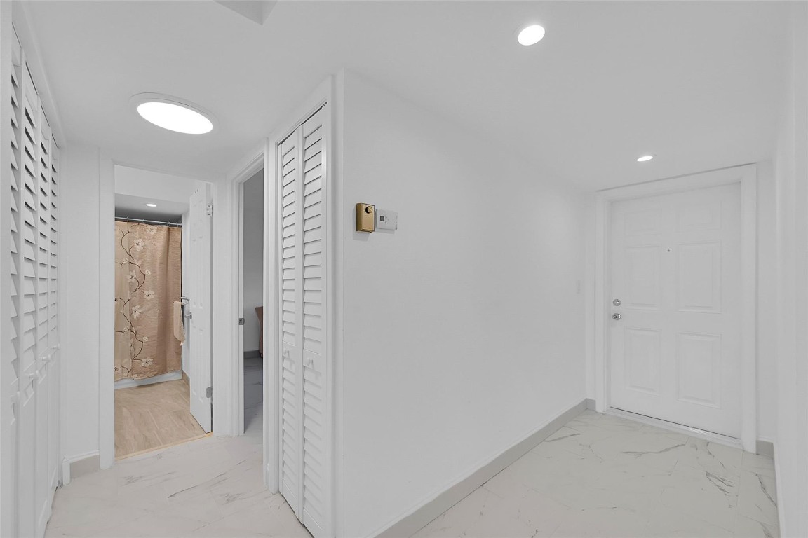 9521 Sunrise Lakes Blvd Unit: 309