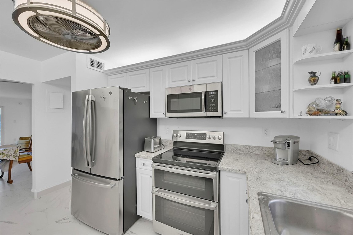 9521 Sunrise Lakes Blvd Unit: 309