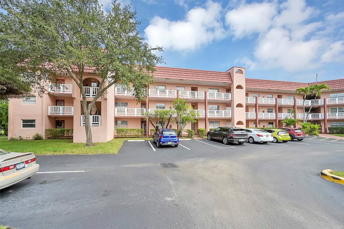 9521 Sunrise Lakes Blvd Unit: 309